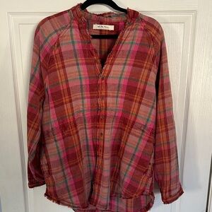 We The Free oversized flannel style top with pockets